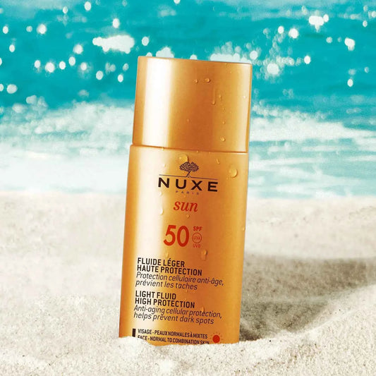Nuxe Fluide Solaire Léger SPF 50+ – Fluido Solare Viso Ultra-Leggero ad Alta Protezione