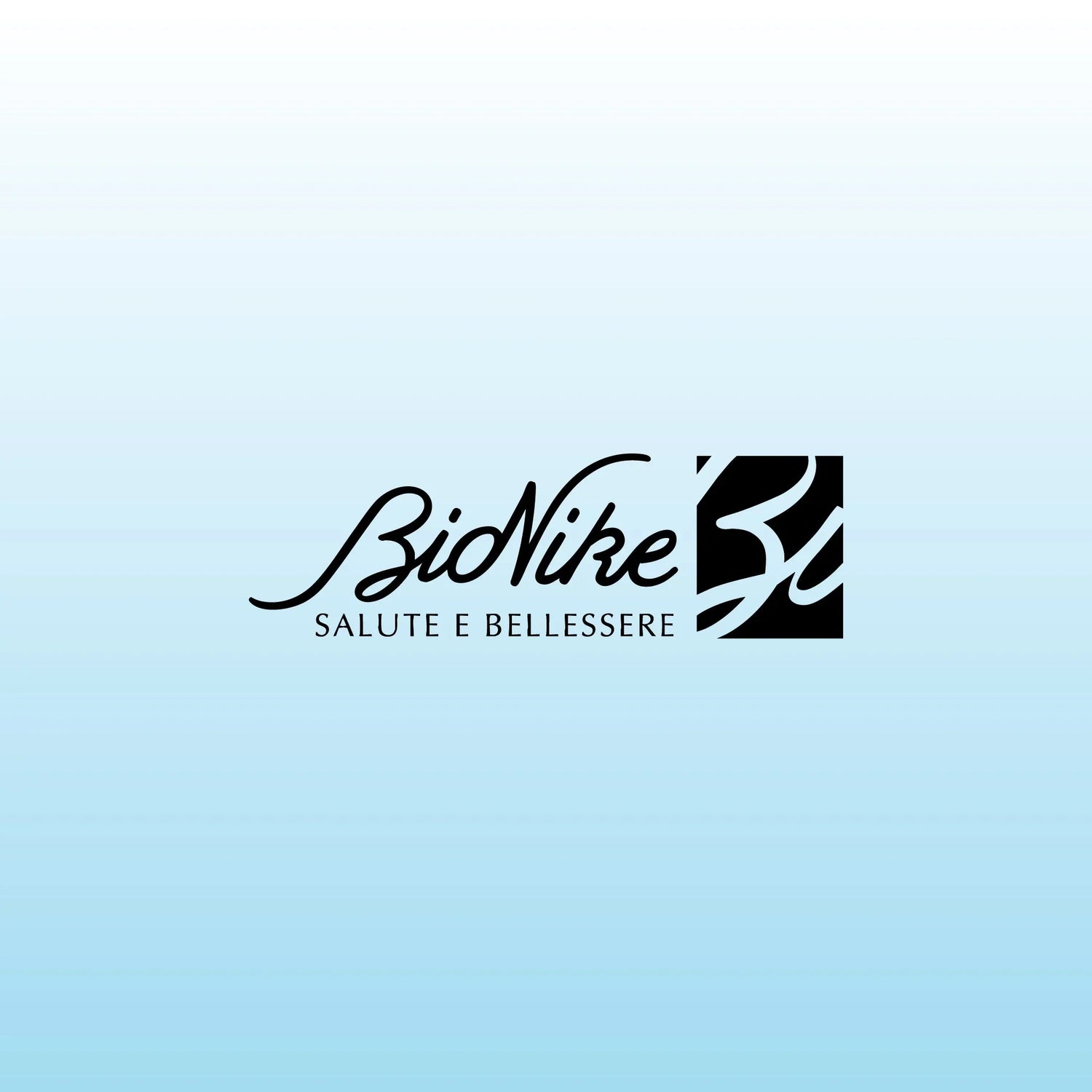 Logo BioNike salute e benessere su sfondo sfumato azzurro, cosmetici e cura della pelle.