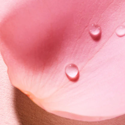 Acqua profumata alla rosa