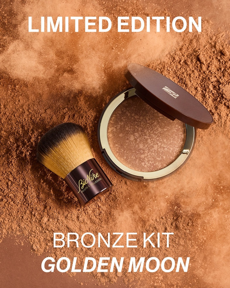 DEFENCE COLOR
Bronze Kit Maxi Terra Compatta Pennello Kabuki